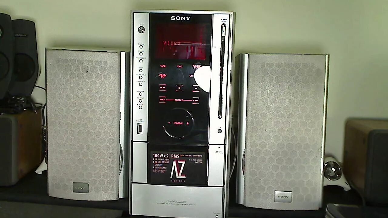 Sony dhc. Sony dhc-az33d. dhc-az33d музыкальный центр. музыкальный центр sony dhc-fl5d. sony dhc-az33d пульт.