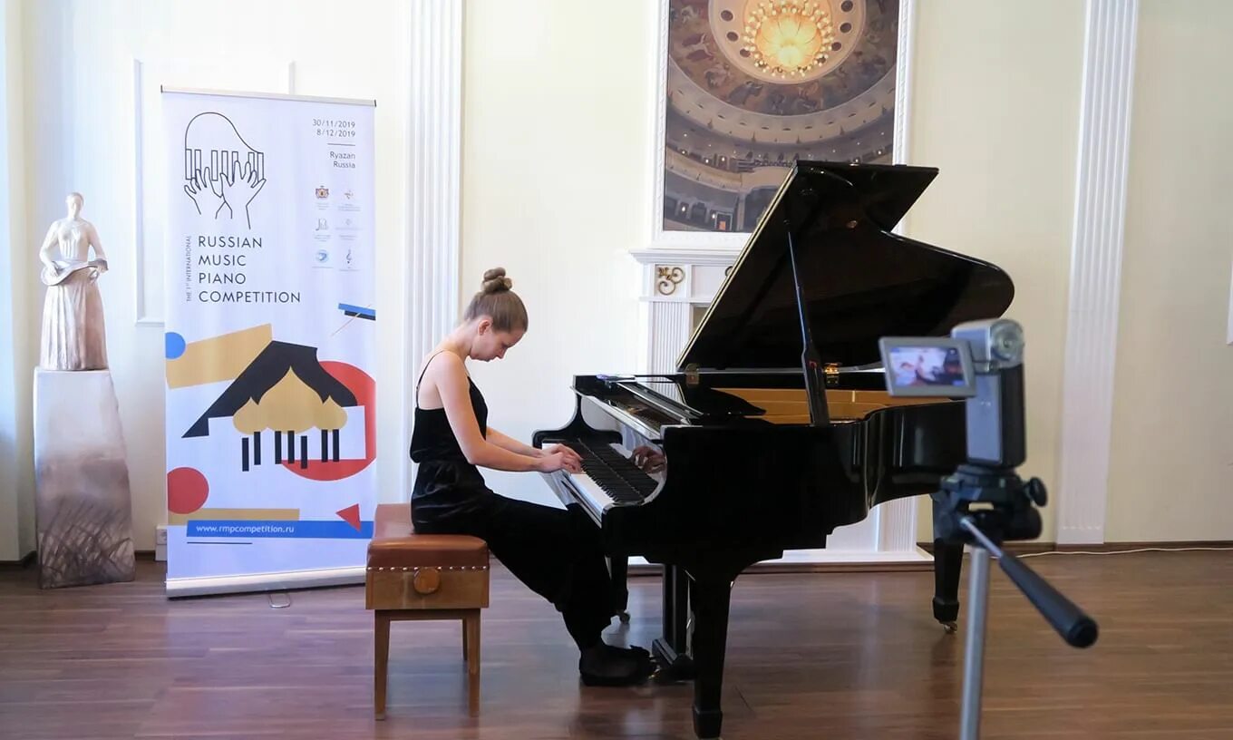 Рязанский музыкальный колледж. Фортепианный Международный конкурс «Clavis 2022».. Международный итальянский конкурс фортепиано.