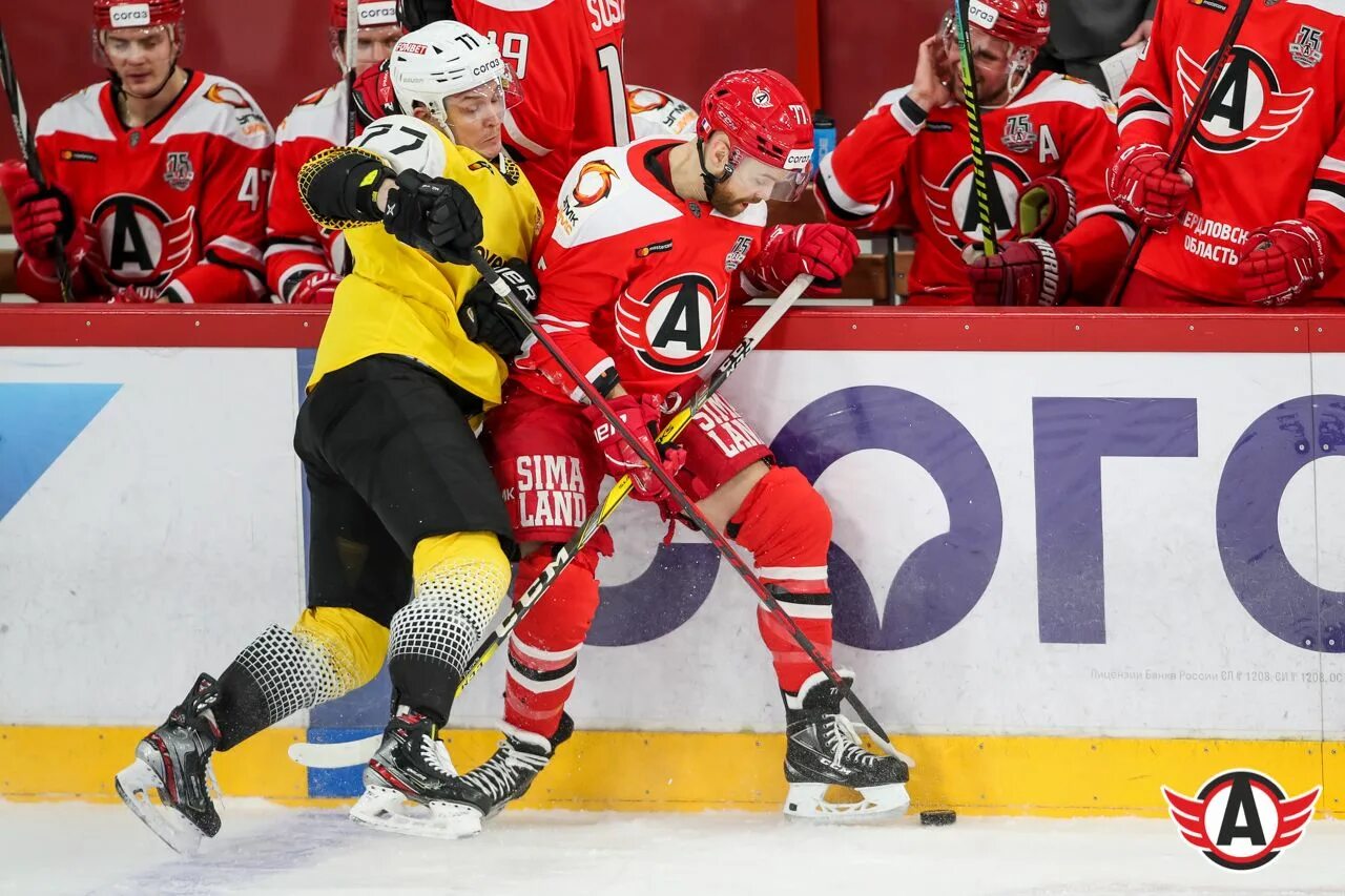 Северсталь автомобилист фото. Автомобилист северсталь. Локомотив северсталь ярославль хоккей. Северсталь локомотив счет хоккей. Мчм старт.