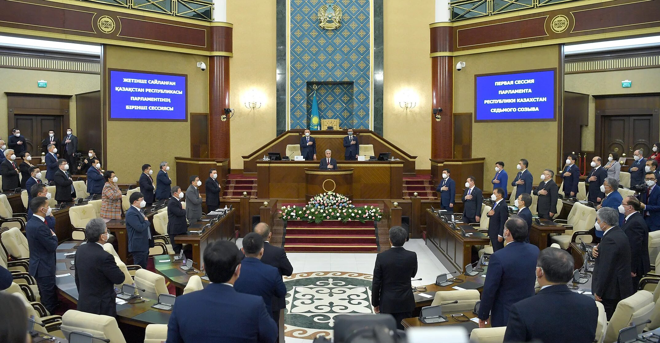 Какие партии пройдут в парламент. Казахстан Токаев парламент. Токаев Мажилис. Нижней палаты парламента Республики Казахстан. Мажилис парламента.