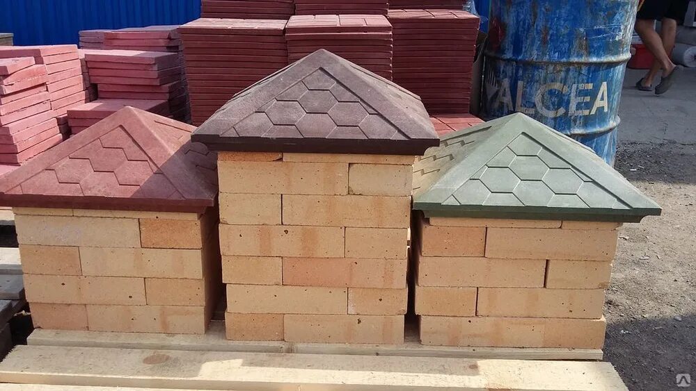 Колпаки на столбы для забора из кирпича. Колпак на столб 385*385 (1,2мм). колпак полимерпесчаный 385*385. колпак полимерпесчаный 385х385мм красный. колпак на кирпичный столб забора 380 380.
