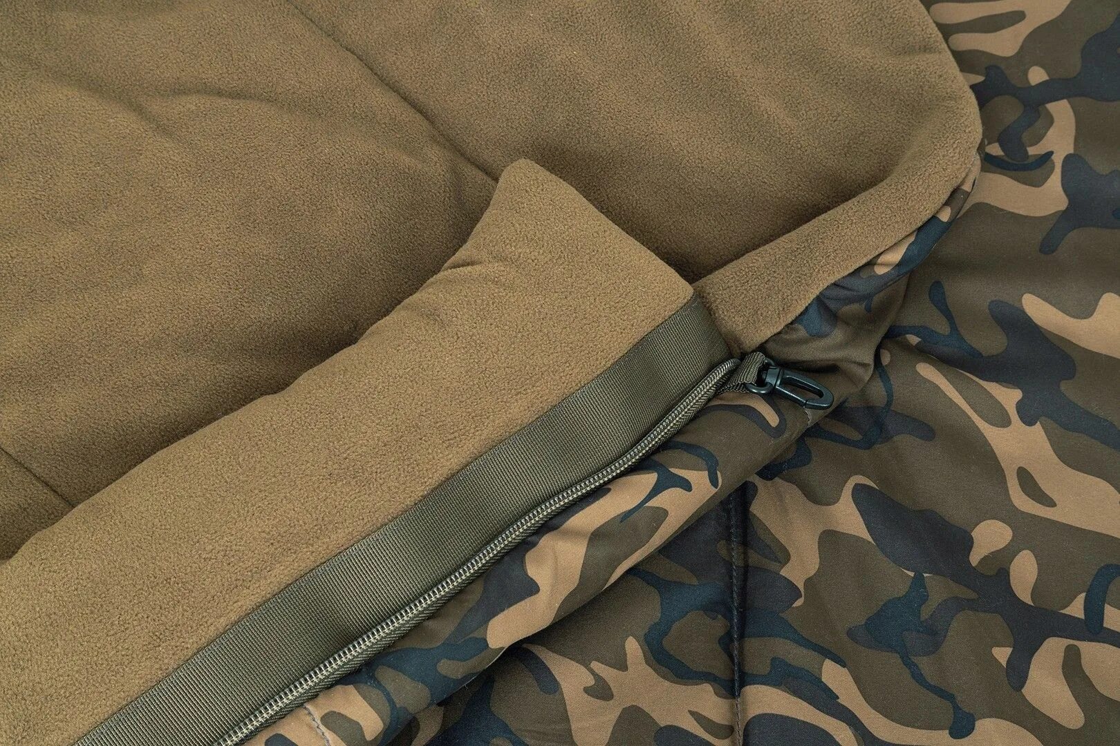 Спальный мешок Fox r2 Camo. Fox r-Series Camo Sleep System. Fox r-Series Bedchair Bag. Раскладушка Tramp homelike Camo. Система fox