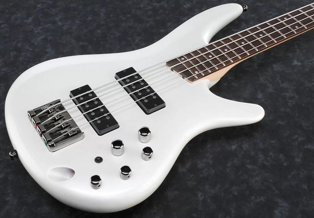 Bass white. Ibanez sr300e. Бас-гитара Ibanez sr300. Ibanez sr300 Pearl White. Ибанез SR 300.