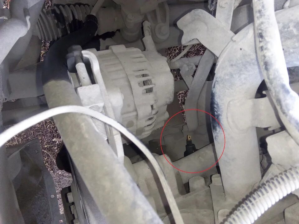 Датчик давления масла лансер 9 где находится Low oil pressure mitsubishi lancer 10 автосалон