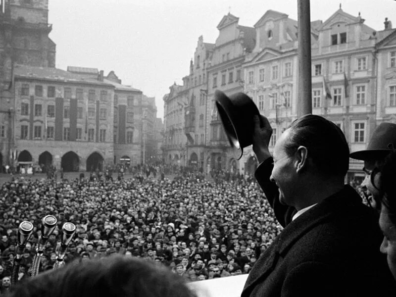 Чехословакия реформы. Дубчек Чехословакия 1968.