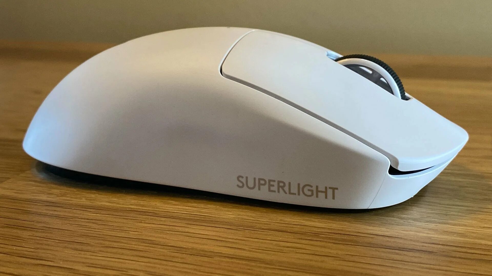 Игровая мышь superlight