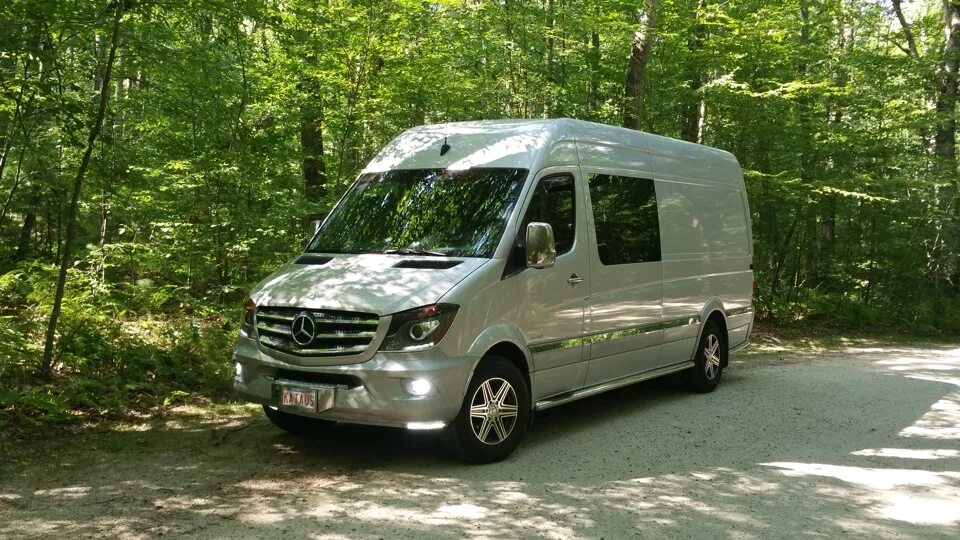 Спринтер сколько лет. Мерседес спринтер 424 цвет зеленый. mercedes sprinter 2.1. мерседес спринтер кедр. мерседес спринтер л 2 аш 2.