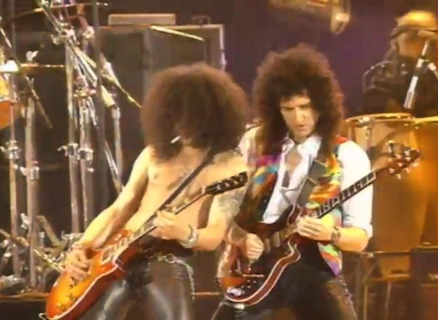 1988 guns n' ritz. Rocket queen guns n' roses. Queen guns n roses. Группа ганс роузес. Guns and roses 2022.