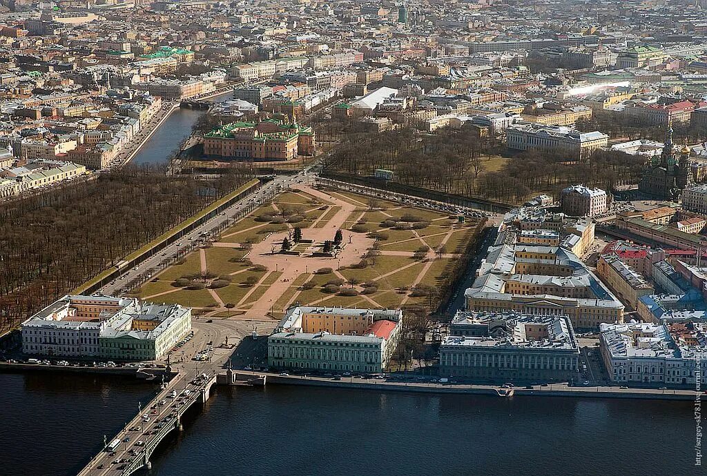 Фактически в петербурге. Марсово поле в Санкт-Петербурге. Мраморный дворец Санкт-Петербург Марсово поле. Марсово поле Санкт-Петербург с высоты. Марсово поле с высоты птичьего полета.