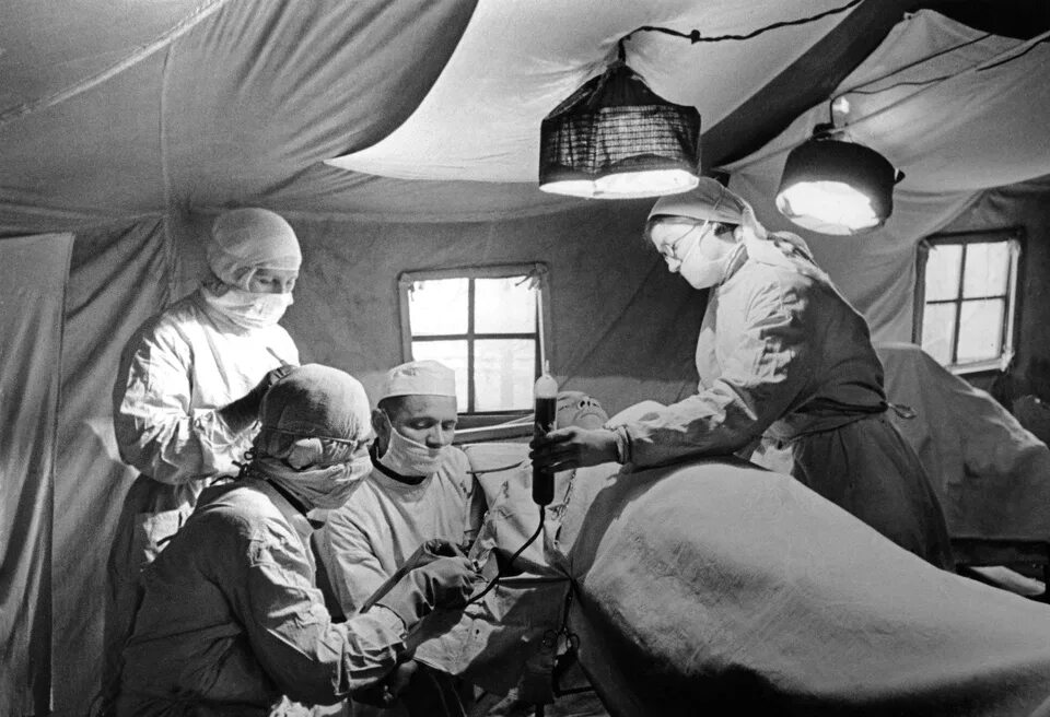 Военный госпиталь полевой 1942. Военный госпиталь 1944 СССР.