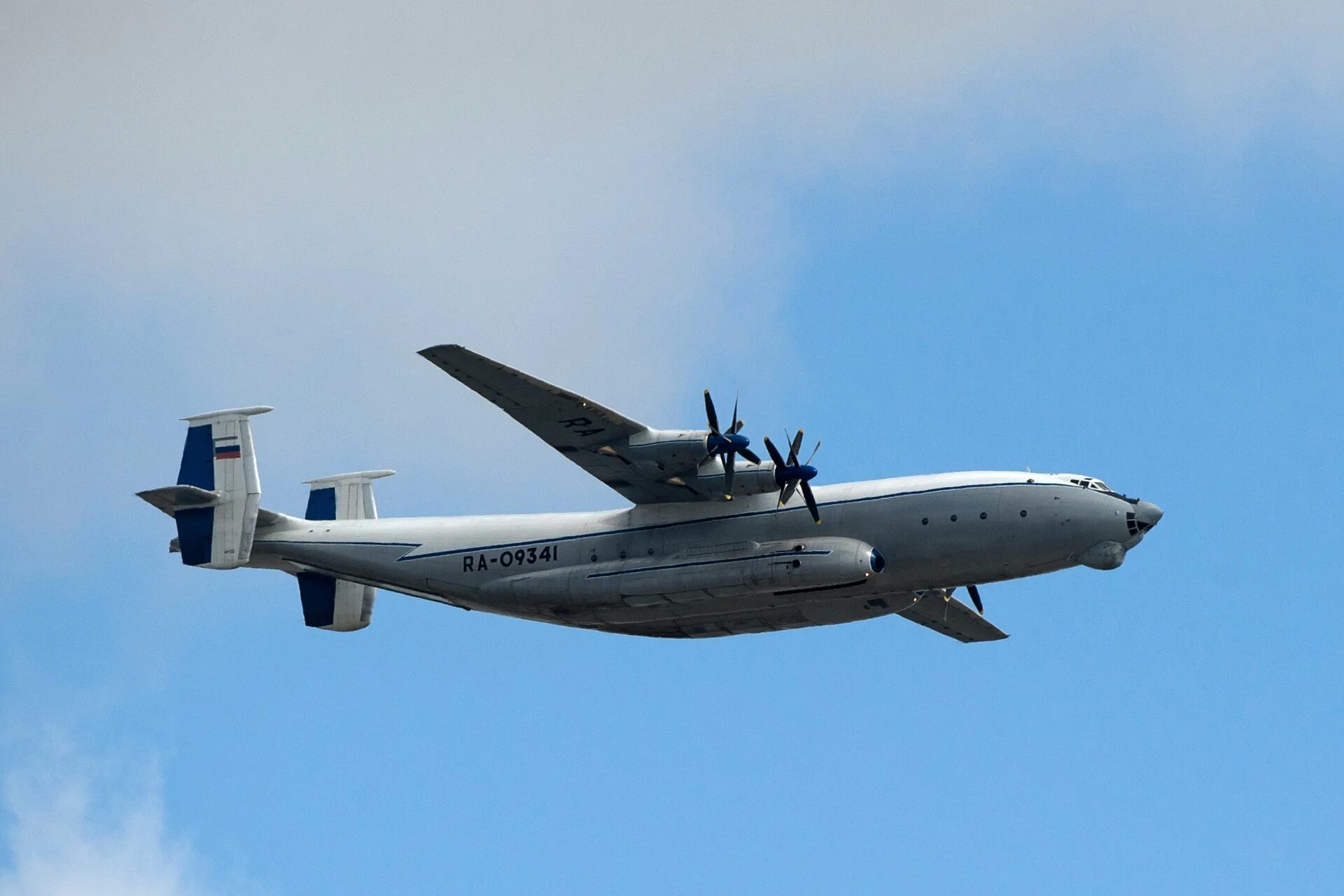 самолёт антей ан-22. самолет ан 24. бритиш аэроспейс джетстрим. ан-70 антей. турбовинтовая авиация.