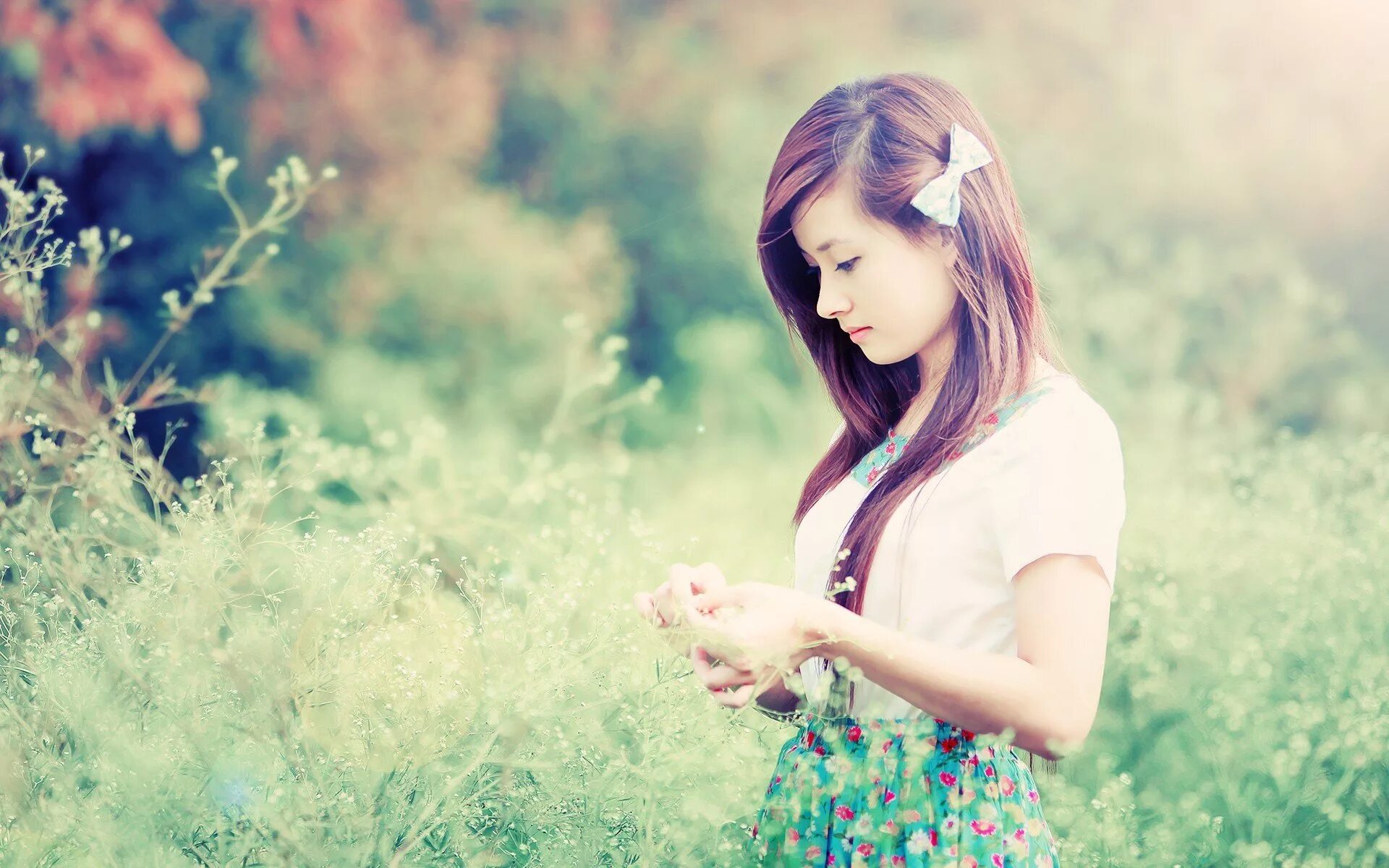 Красивые обои на аву для девочек. Славянские девушки. Русые волосы. Очень чистая девушка. Нежная девушка.