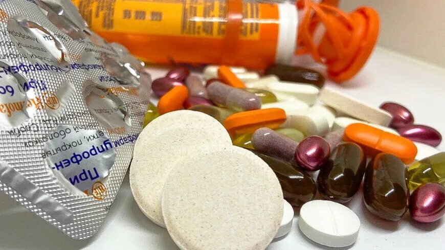 Лекарство это в фармакологии. Утилизация лекарств. Таблетки для переработки пищи. Аптечные наркотики.