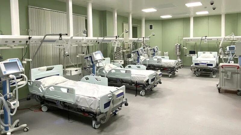 Петербургские больницы приняли 99 человек, отравившихся готовой едой из доставки