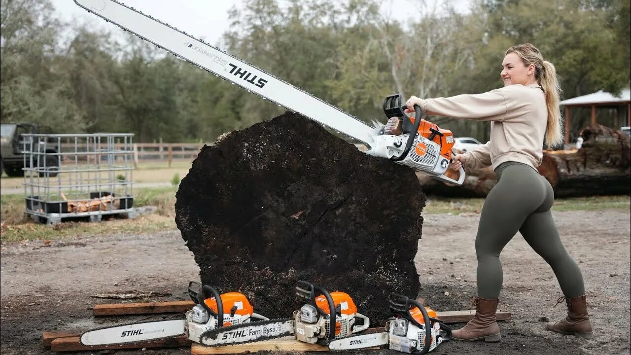Длинная шина stihl 880 на бензопилу. Бензопила v8. Распиловка бревна бензопилой на дрова. Бензопила штиль 880. Самая большая бензопила штиль.