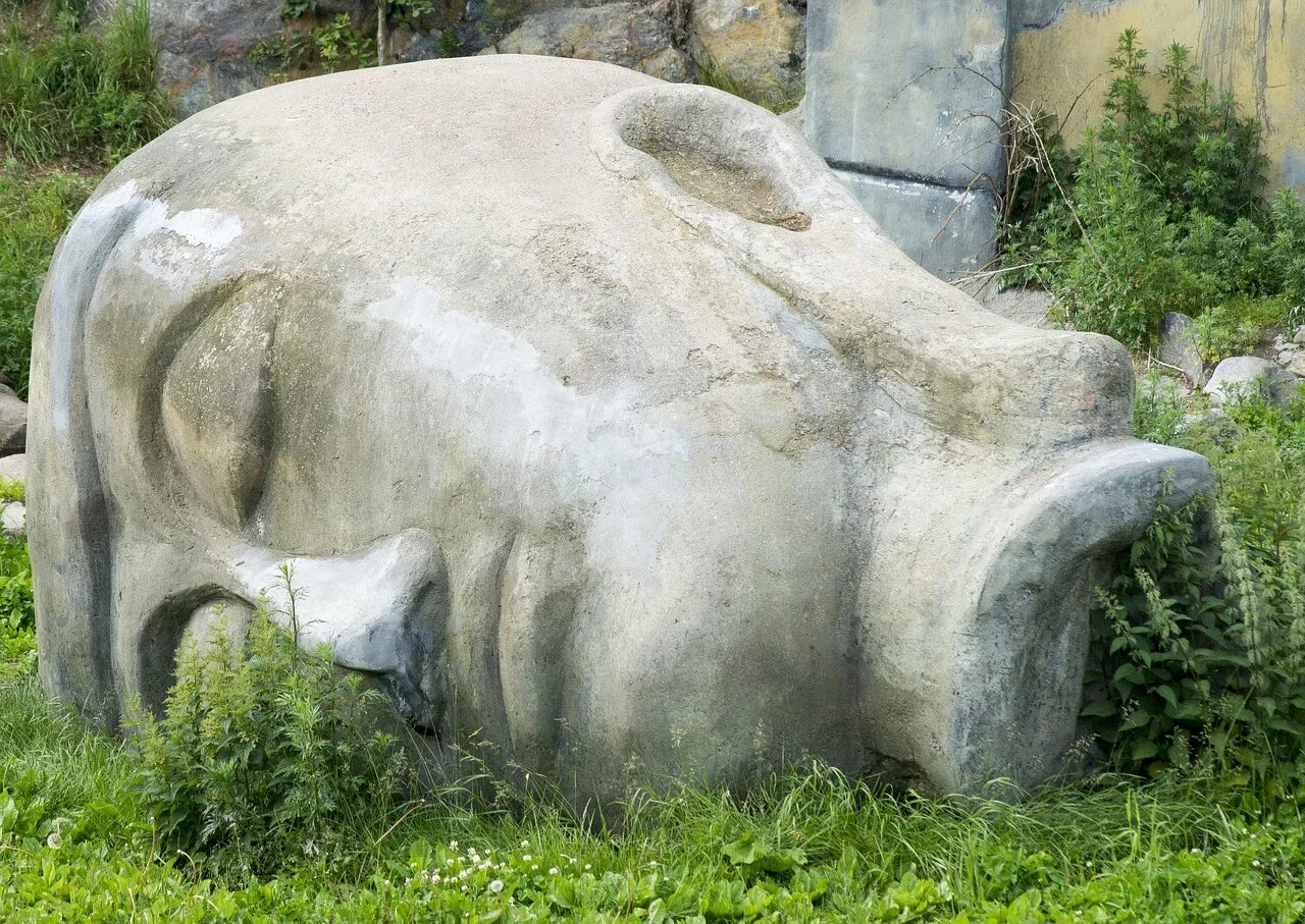 Каменные скульптуры. Скульптуры из валунов. Скульптура из камня. Каменная голова. Natural face stone