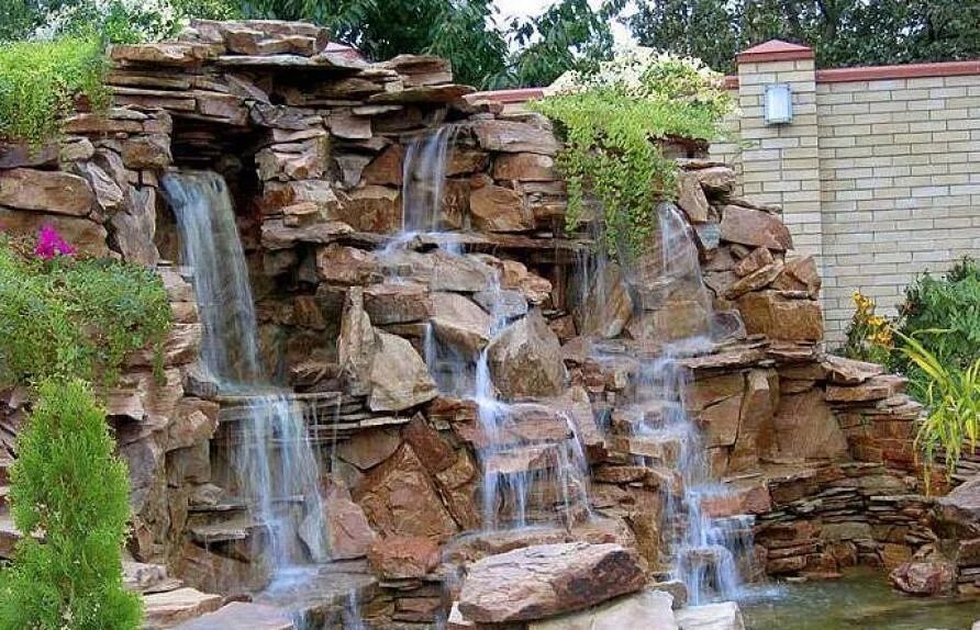 Альпийский водопад. Постройка декорат водопада Каскад. Каскад искусственный водопад. Искусственный каскадный водопад Фиагдон. Искусственный водопад на участке.