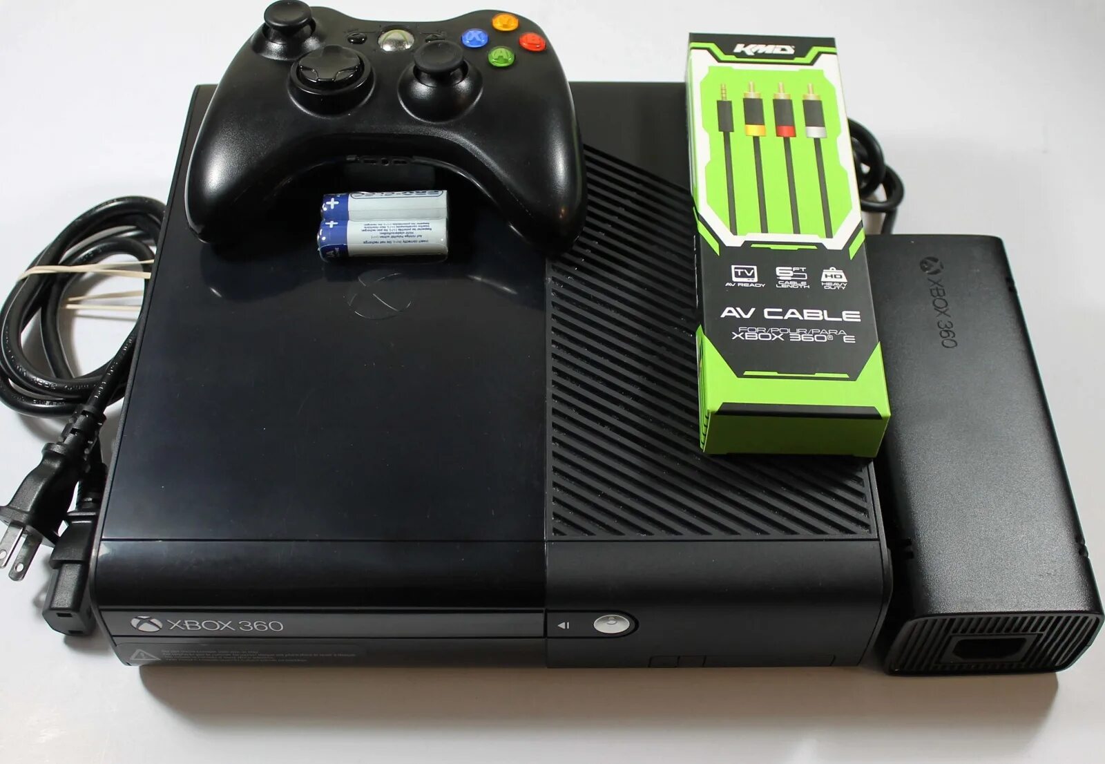 Xbox 360 e. Хбокс 360 е 4 ГБ. Xbox 360 e Console. Xbox 360 e 2013. Хбокс купить в москве