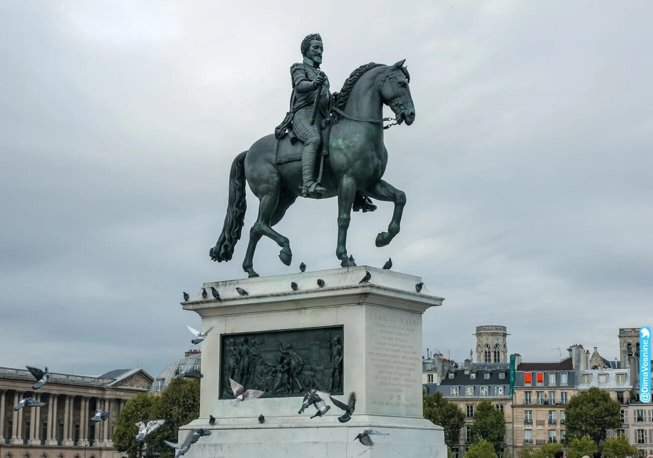 Ле кон. Конная статуя Генриха IV Париж. Памятник Генриху 4 в Париже. Пномпень Королевский дворец Конная статуя короля Нородома.