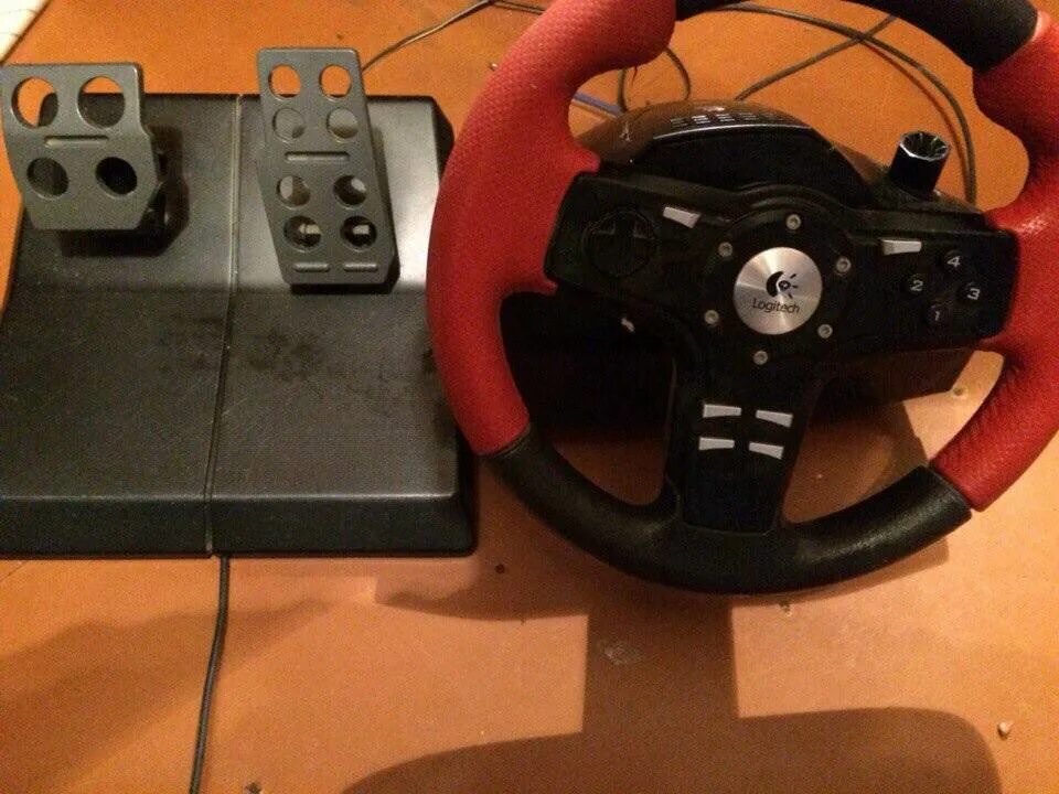 Как подключить руль ardor gaming silverstone. Logitech n231 руль. logitech formula force rx. дрова на руль logitech n231. руль подключается компьютеру с педалями.