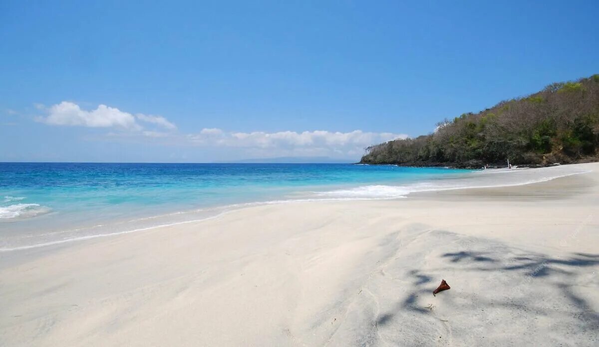Пляж нунгалан бали. Бали песок. Бали чанга черный песок. White sand beach бали. Бали белоснежный пляж.