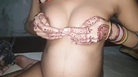 Kulhad Pizza Sextape - Bhabhi mostra seu corpo fofo e sexy.
