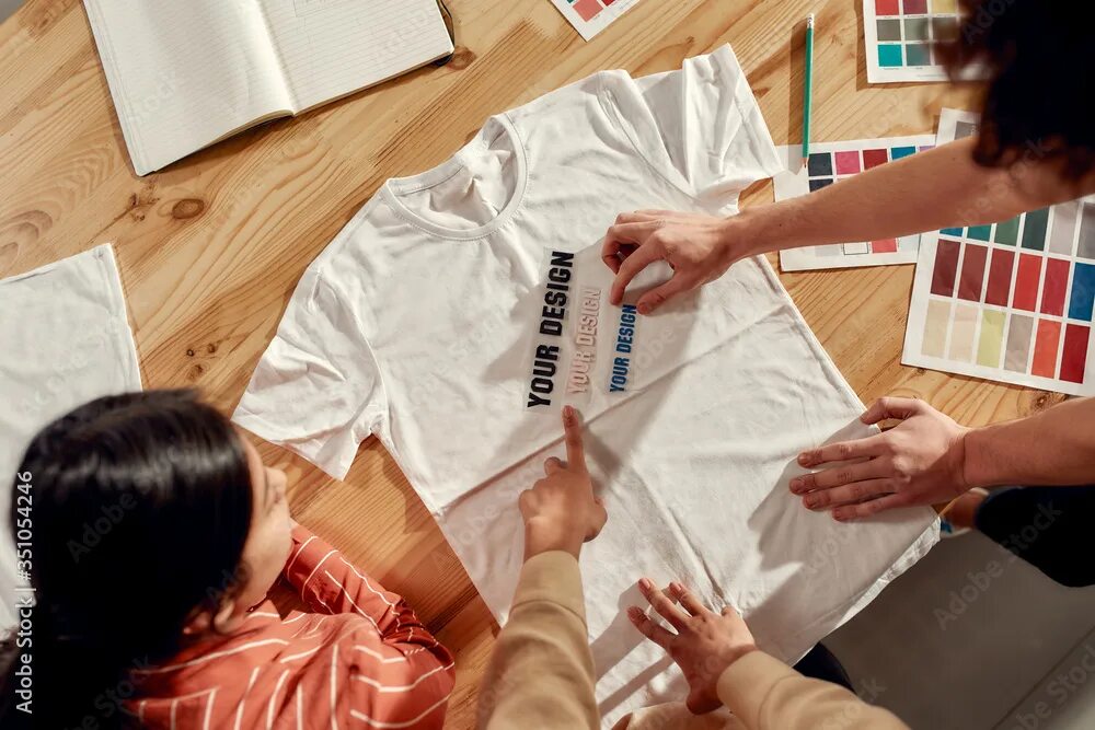 Человек толпы. With more and more people trying. Женщина угнетает мужчину. With more and more people trying. With more and more people trying.