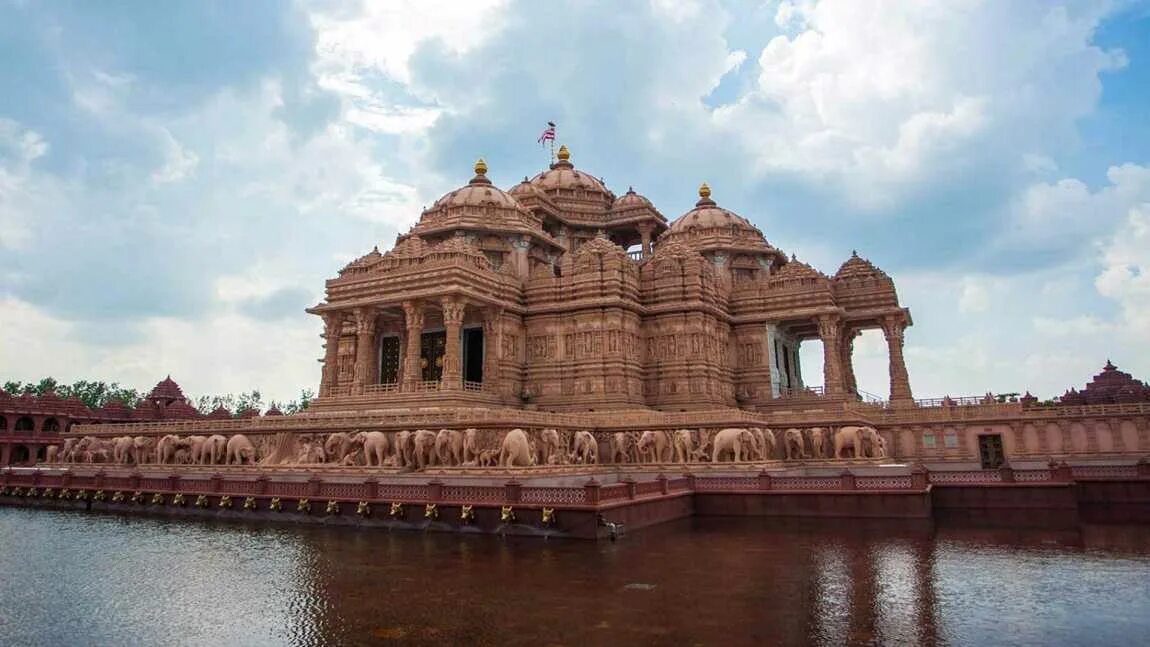 Как называется храм в индии. Дели. Как называется храм в индии. Храмовая архитектура индии. Дели храмовый комплекс акшардхам.