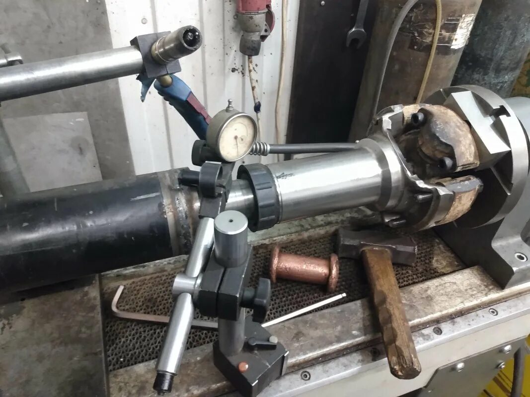 Приспособление для балансировки карданного вала. Ремонт карданных. Станок для балансировки карданных валов. Карданный вал ремонт. Балансировка кардана миасс.