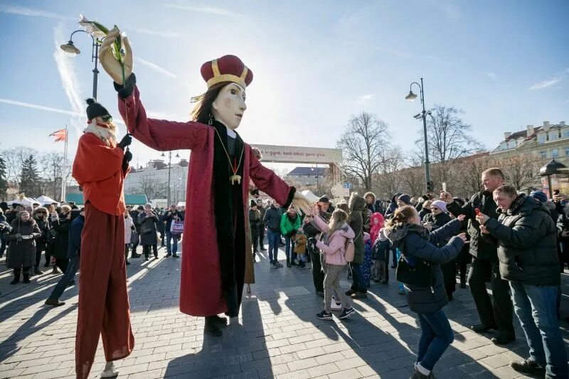 Какой сегодня праздник в литве. Ярмарка казюкаса в литве. ярмарка казюкаса в вильнюсе. фестивали в литве. литовский фестиваль.