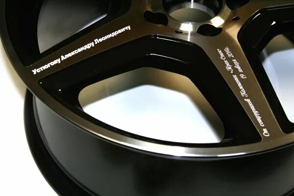 гравировка на диске. гравировка автомобильных дисков. гравировка на диске. Asanti asf 130. диски коловрат на машину.