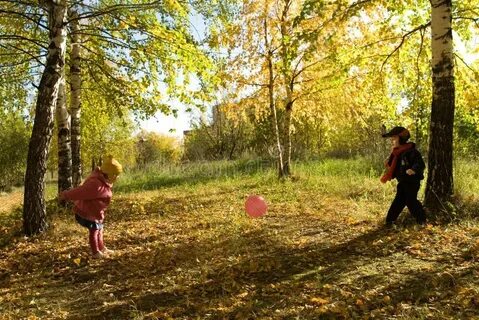 Во что поиграть осенью на улице