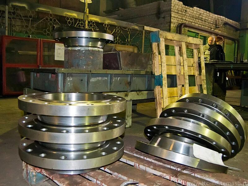 Нефтемашинжиниринг борисоглебск. Хранение фланцев трубопровода. Муфта 245 мм нефтемаш. Нагреватель эн-110 нефтемаш. Ооо итц нефтемаш-инжиниринг.