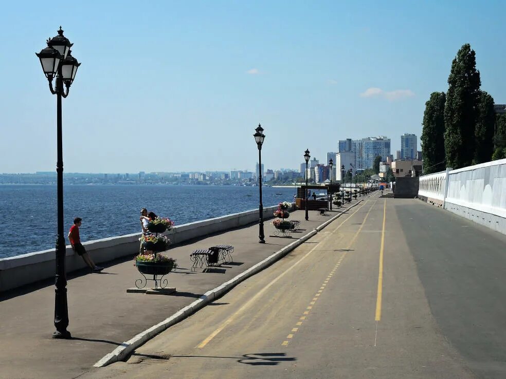 марин драйв в мумбаи. набережная геленджика самая длинная в мире.