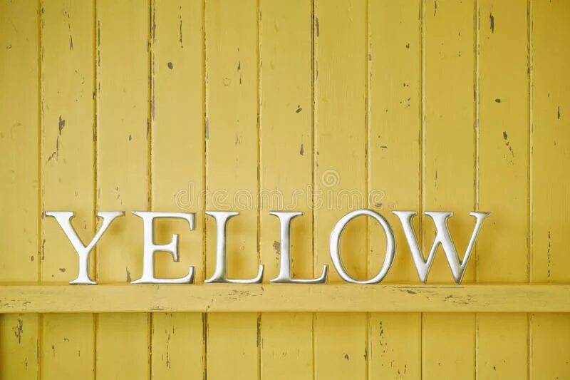 Слово желтый какое это слово. Желтый слово. Слово Yellow картинка. "Yellow Room" надпись. Желтый для надписи текста.