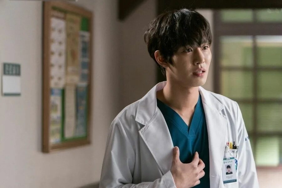 пак ын сок доктор заключённый. доктор заключены. доктор заключены. доктор заключены. чжи сон доктор е хан.