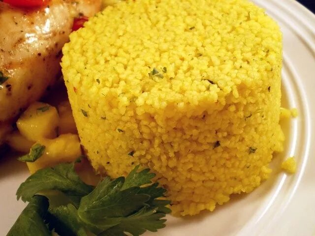 Кус кус сделать из манной крупы. Кус кус пшено. кус кус из пшена. кус кус круглый. кус кус при панкреатите.