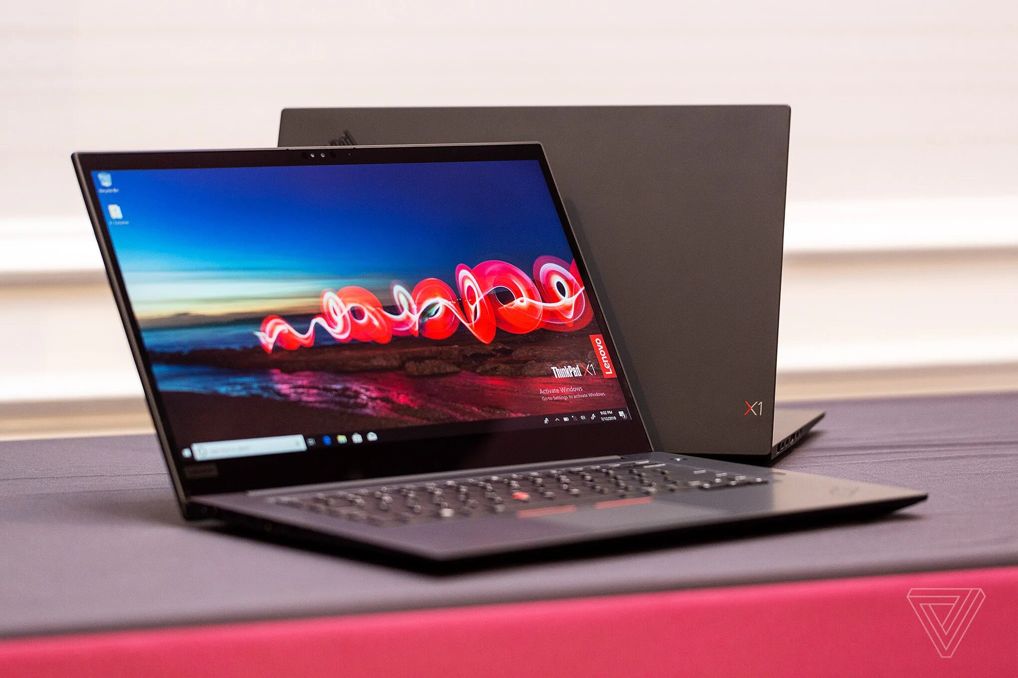 Ноутбук Lenovo THINKPAD x1. Lenovo THINKPAD x1 extreme. Ноутбук THINKPAD x1 extreme. Lenovo THINKPAD x1 1. Леново телефон ноутбук