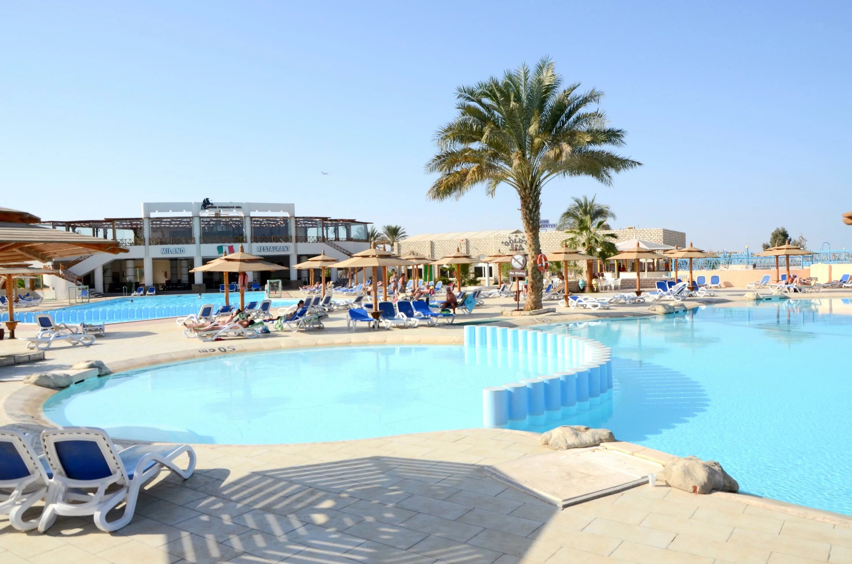 Aladdin resort hurghada 4. Египет Хургада алладин Бич Резорт. Египет алладин Бич Резорт 4. Египет отель алладин. Алладин 4 Хургада.