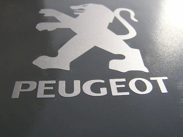 Наклейка пежо. Peugeot наклейка. Наклейки на Пежо. Стикеры Пежо. Наклейки на авто Peugeot partner.