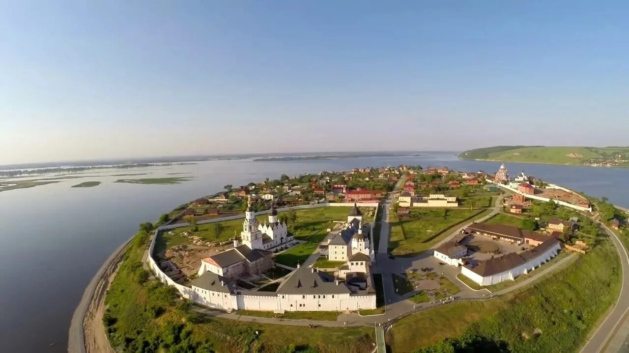 Свияжск остров-град. Остров град Свияжск Татарстан. Крепость град Свияжск. Музей-заповедник «остров-град Свияжск». Град свияжск татарстан