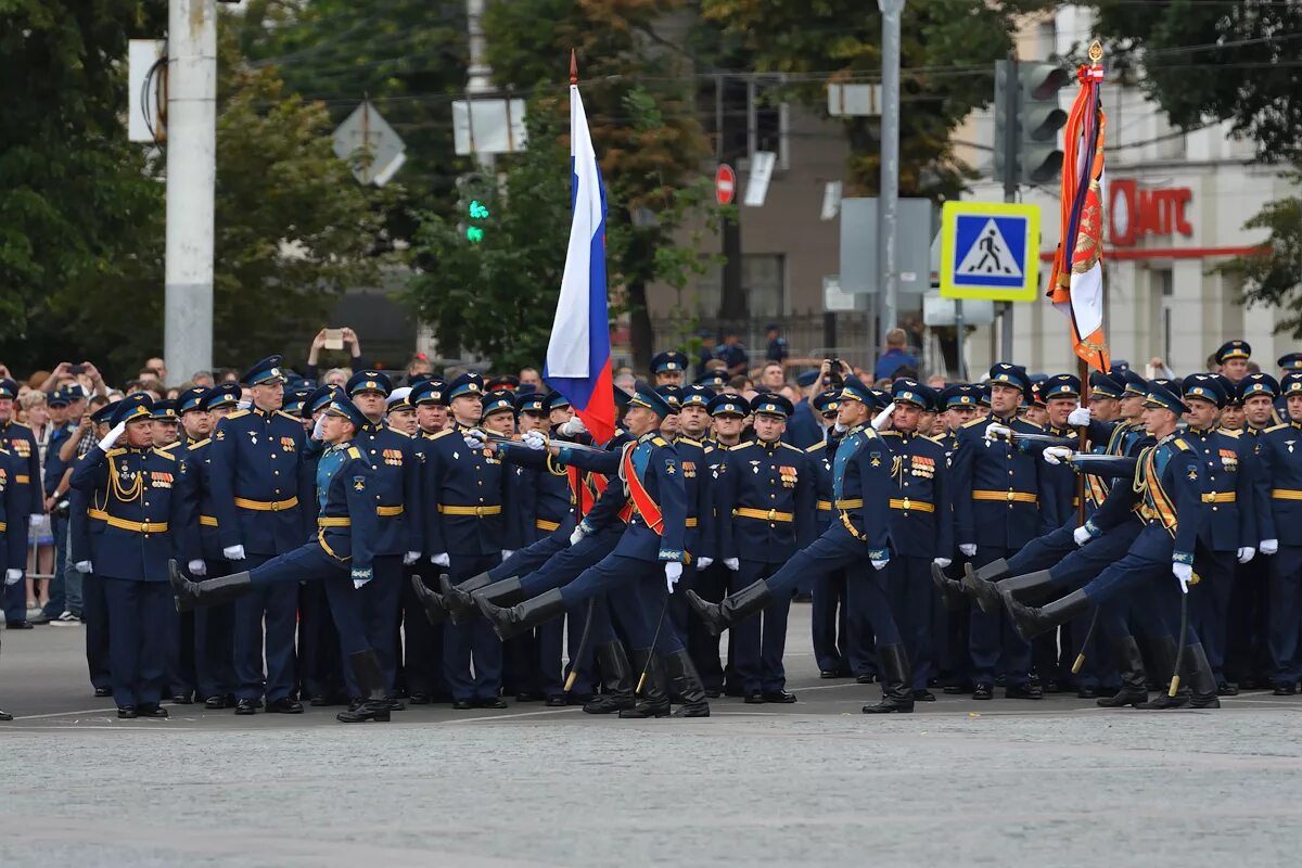 Военно воздушная академия г воронеж. Академия ВВС Воронеж. Выпуск Академии ВВС Воронеж. Академия ВКС Воронеж. Выпуск ВУНЦ ВВС ВВА.