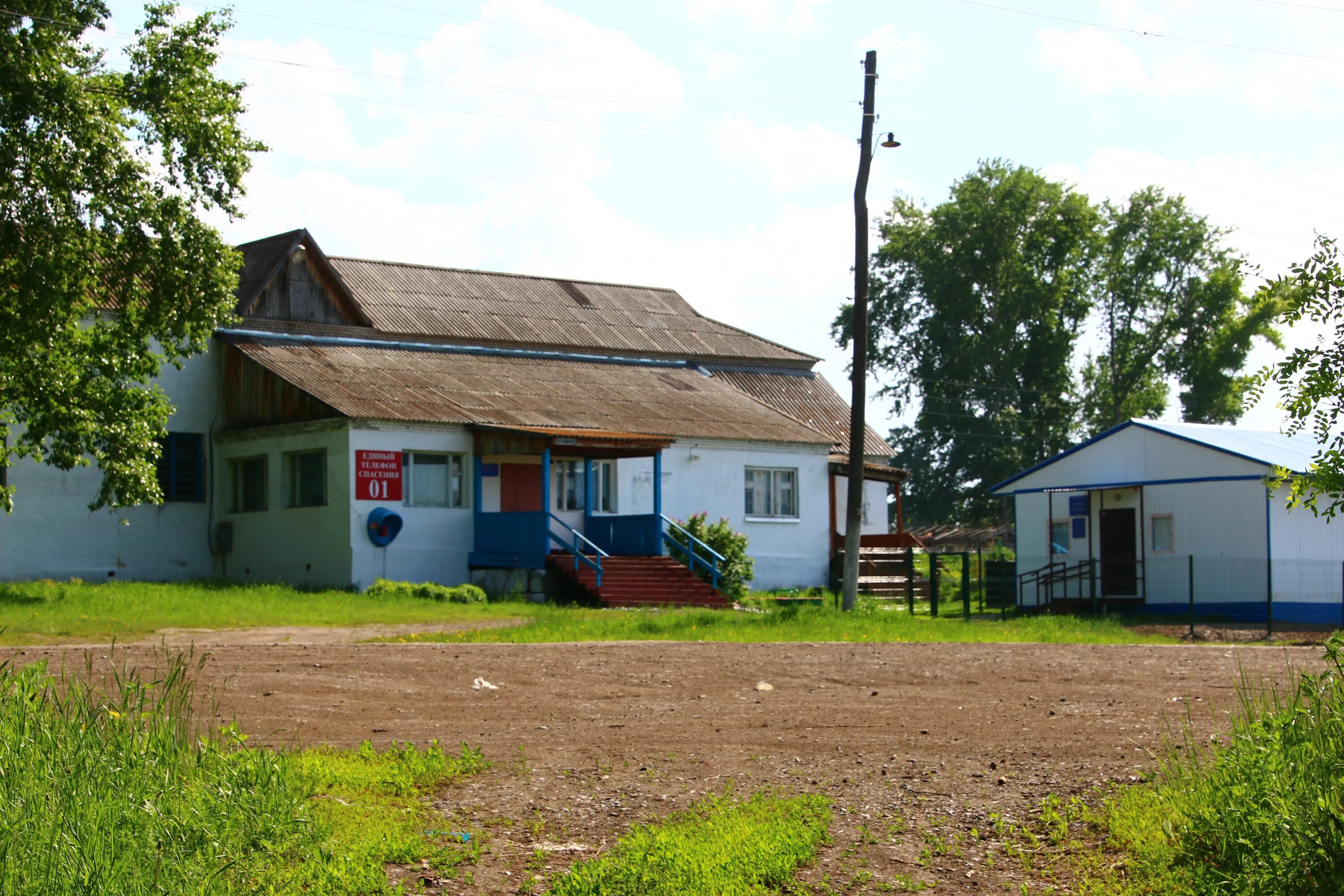 Клубная деревня. Новокурск Шарыповский район. Деревня Новокурск Красноярский край Шарыповский район. Школа Бейский район Хакасия деревня Новокурск. Деревенский клуб.