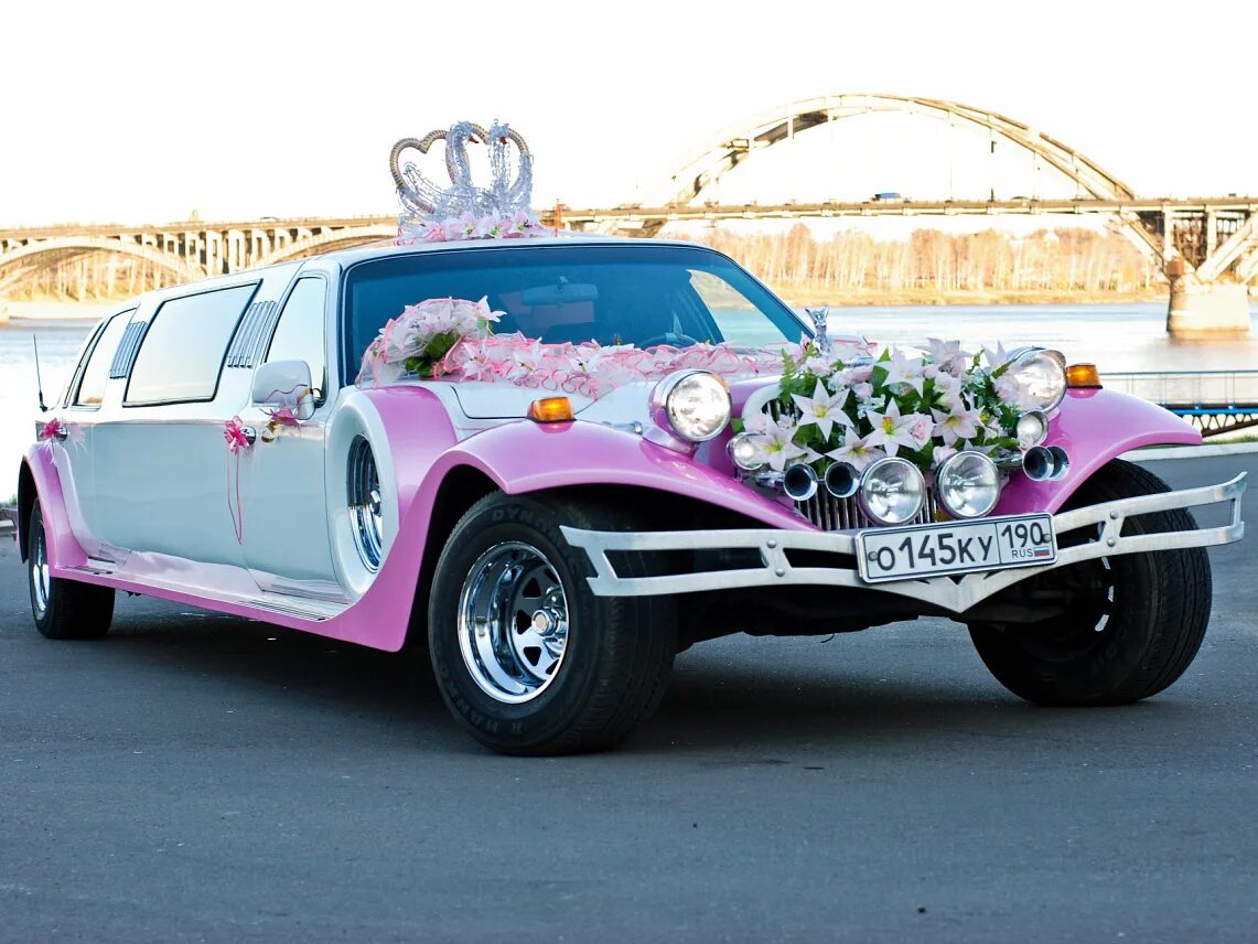 порше кайен лимузин. лимузин линкольн. гранд чероки лимузин. крайслер 300с белый салон. свадебный линкольн.