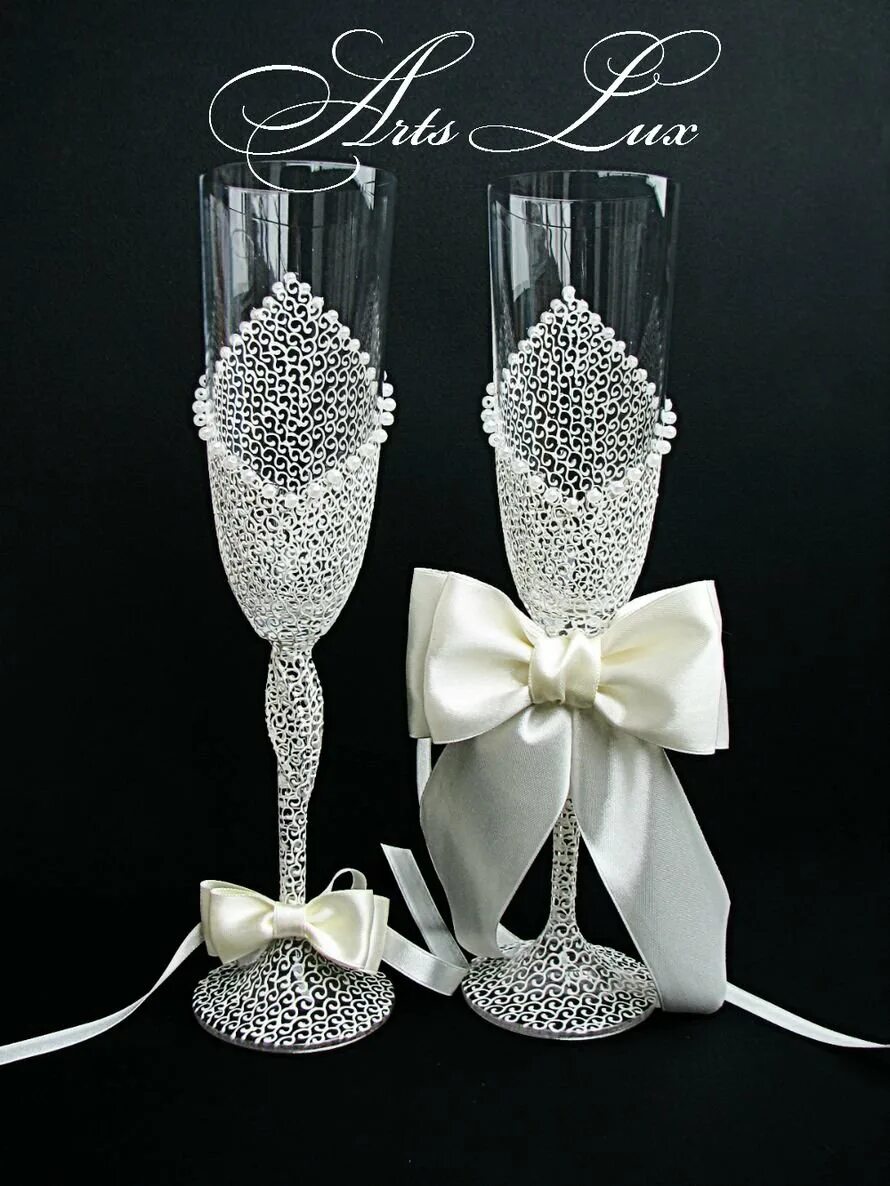 Свадебные бокалы владивосток купить. Бокалы ручной работы. Бокалы ручной работы. Свадебные фужеры со стразами. Украсить бокалы на свадьбу.