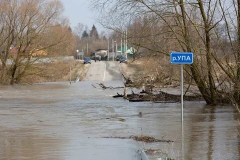 Почему разливается река