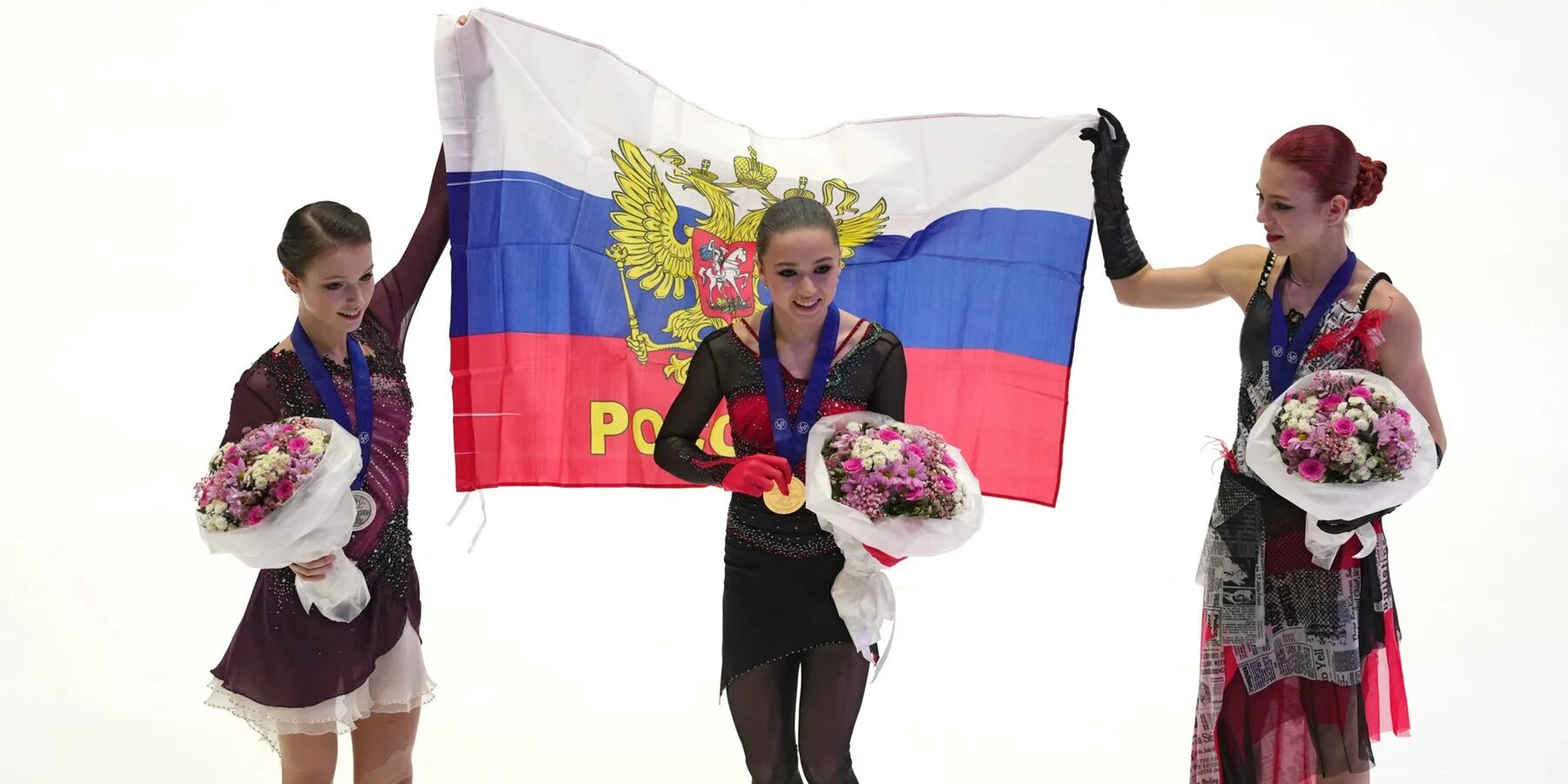 23 января 2019. Трусова Валиева Щербакова 2022. Камила Валиева Чемпионат Европы 2022. Валиева Щербакова Трусова Чемпионат России. Чемпионат Европы по фигурному катанию 2022.