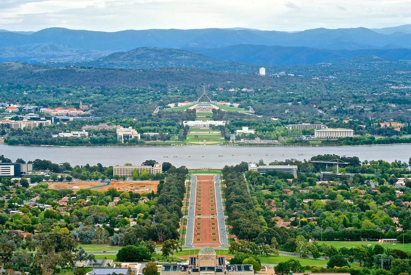 Столица города Canberra. Столица Австралии город Канберра. Столица Австралии Канберра достопримечательности. Канберра город сад.