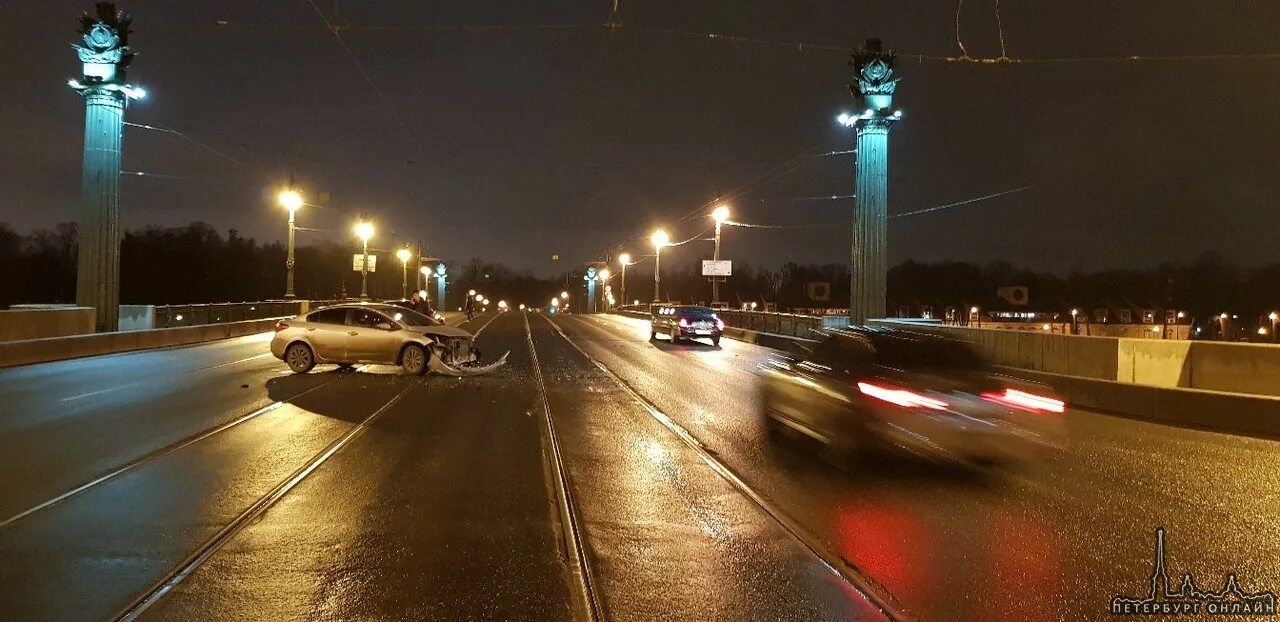 Водитель спб ночь. Бмв в приморском районе. Водитель спб ночь. Водитель спб ночь. Водитель спб ночь.