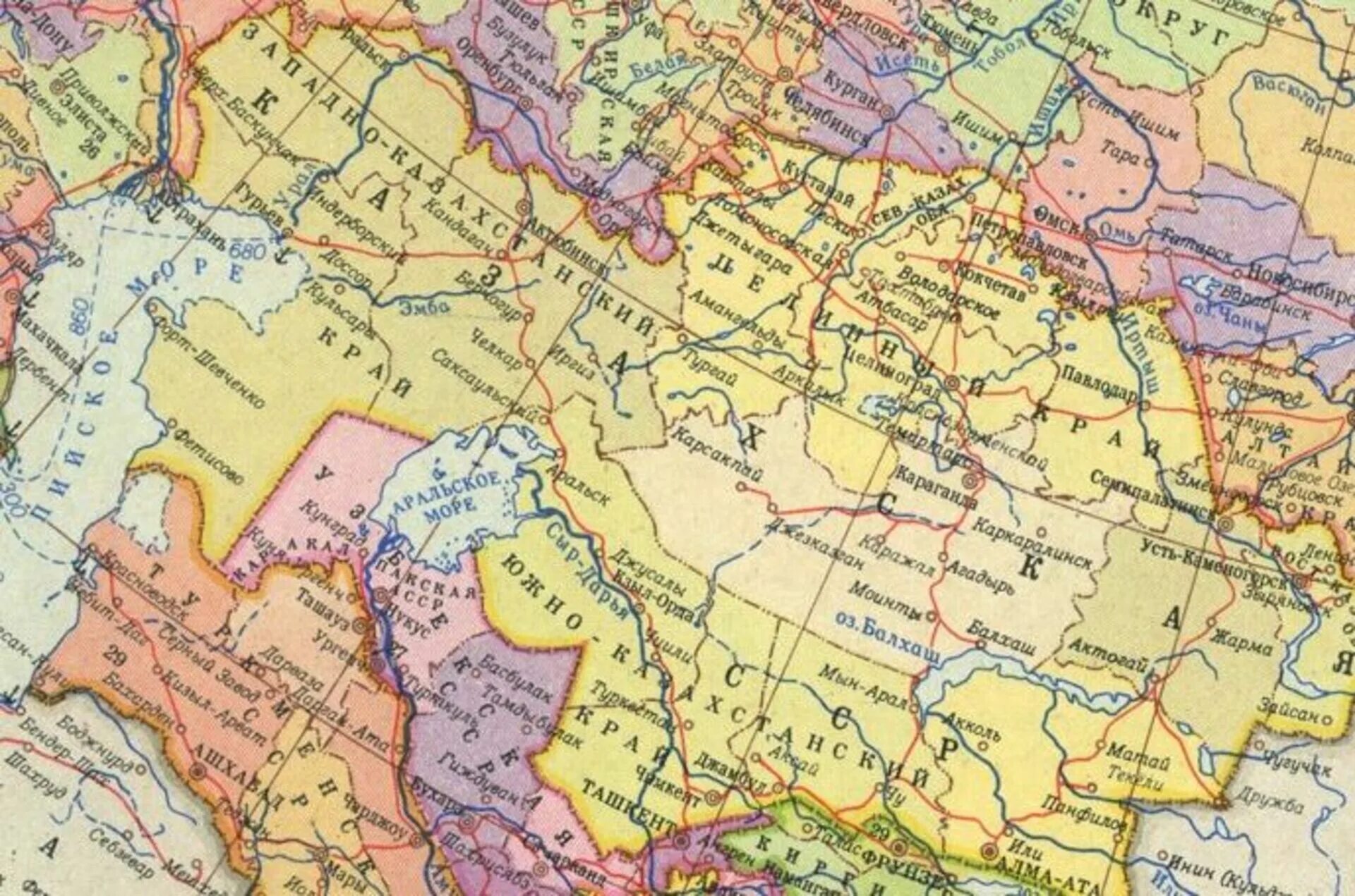 Земли казахстана раньше. Целинный край казахской ССР. Карта казахской ССР 1960 года. Карта казахской ССР 1980. Казахская ССР на карте СССР.